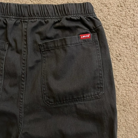 Levi’s boys regular taper with drawstring
Size: XL - Picture 3 of 5